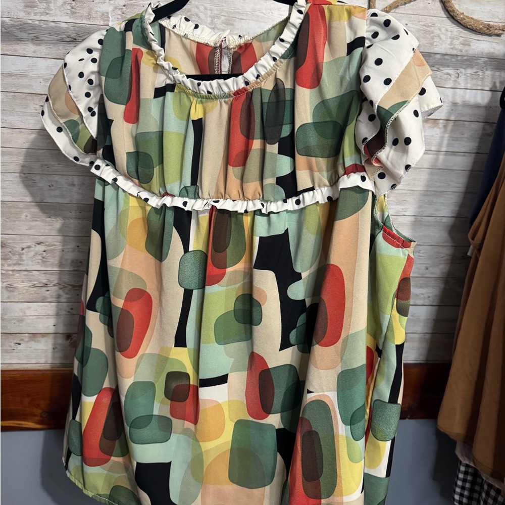 SHEIN Multicolor Abstract Pattern Top 2x